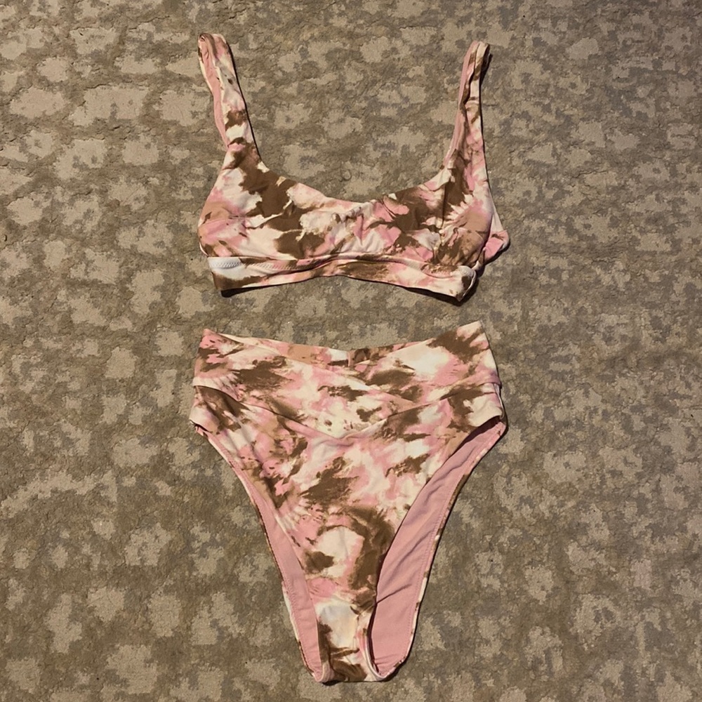 Aerie Wide Strap Scoop Bikini Top with 
Crossover High Cut Cheeky Bikini Bottom